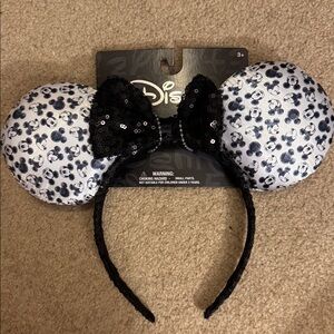 Disney Black and White Mickey Mouse Sequin Headband